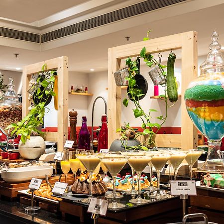 Mercure Hyderabad Kcp Banjara Hills, An Accor Hotel Εξωτερικό φωτογραφία A dessert buffet at a hotel in India