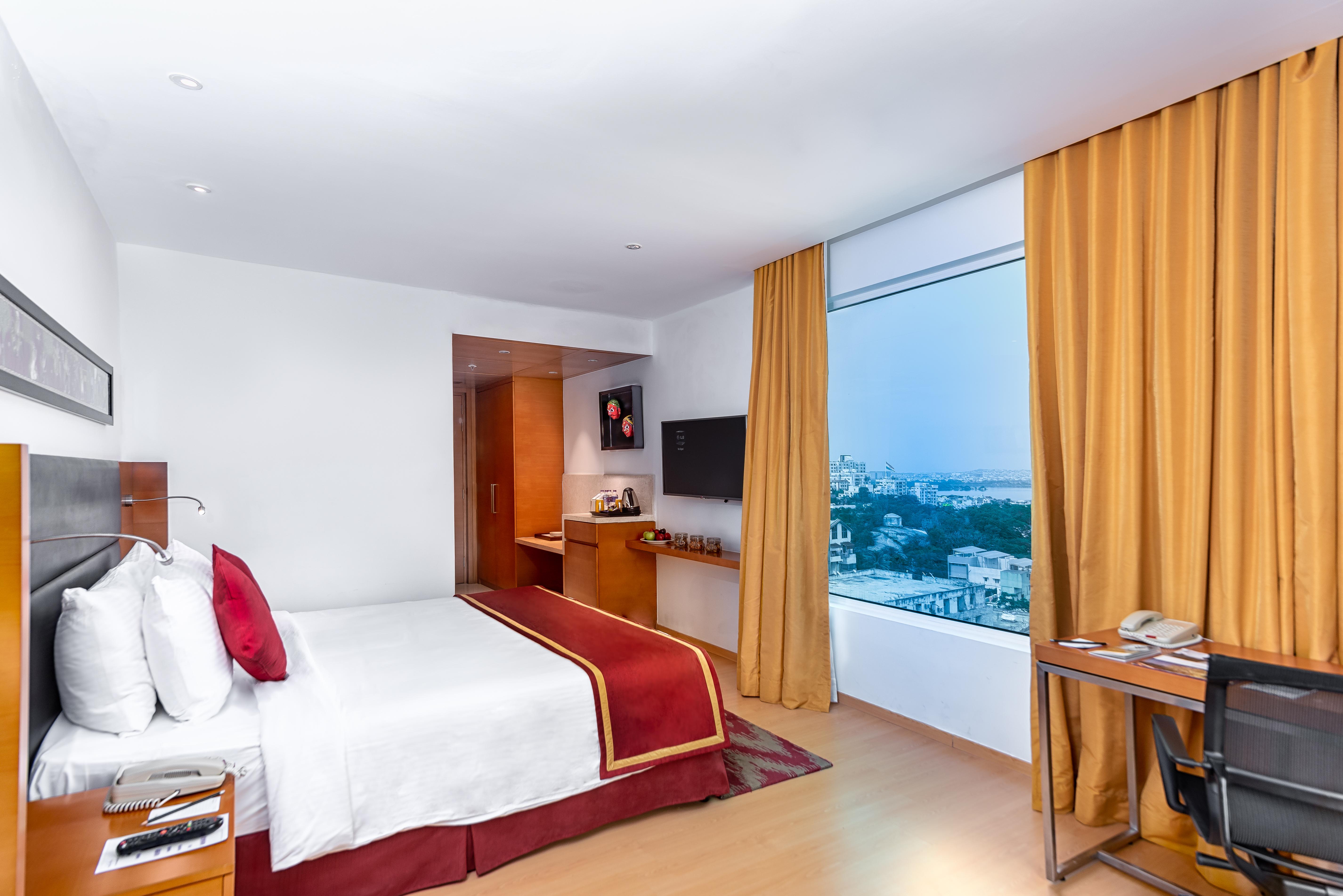 Mercure Hyderabad Kcp Banjara Hills, An Accor Hotel Εξωτερικό φωτογραφία