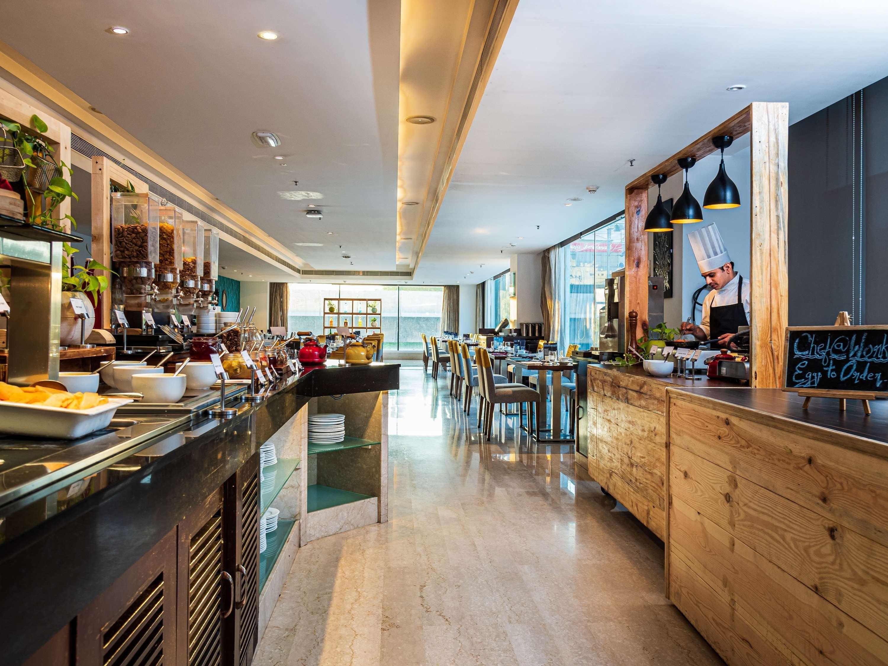 Mercure Hyderabad Kcp Banjara Hills, An Accor Hotel Εξωτερικό φωτογραφία The Kitchen