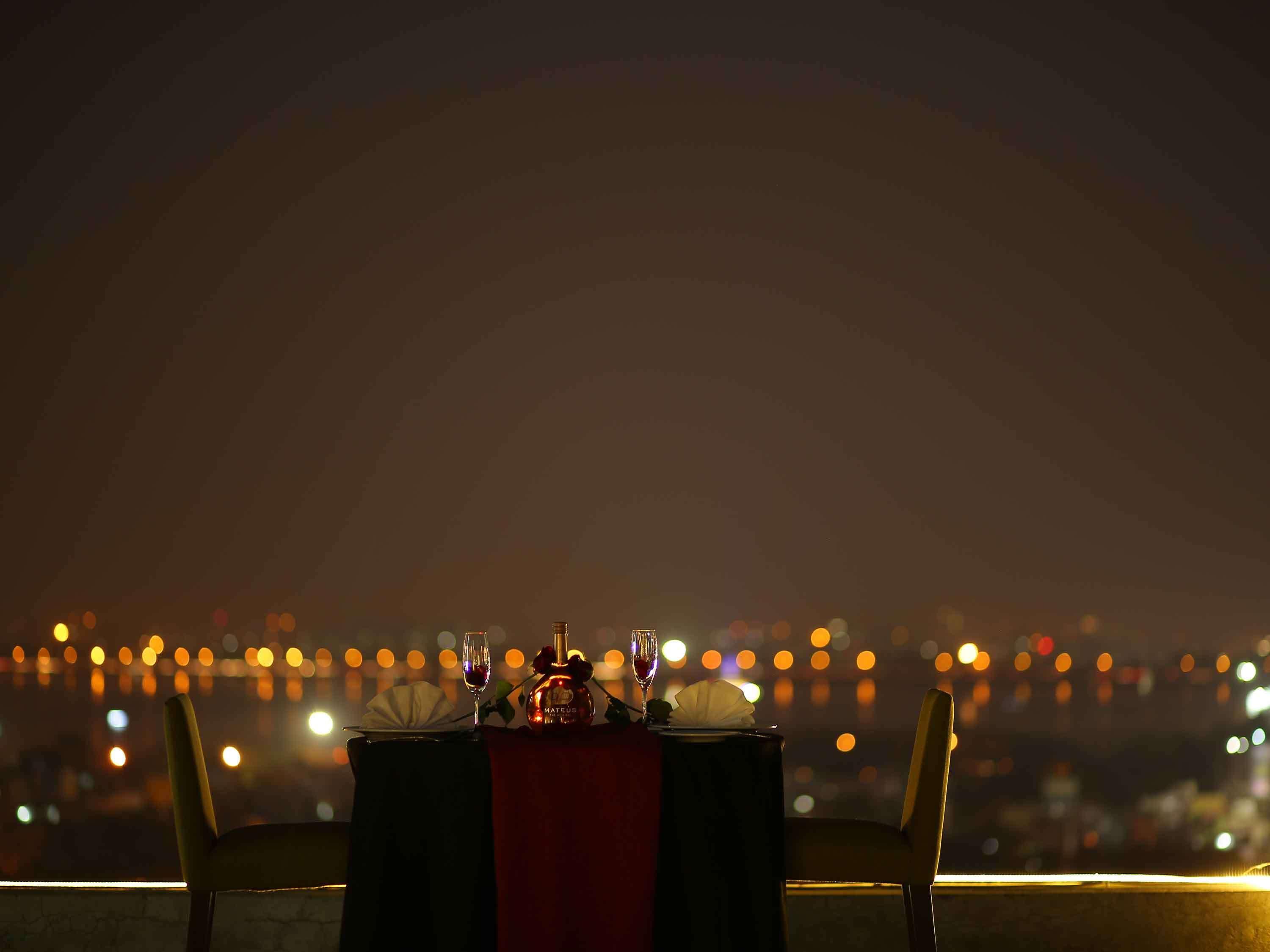 Mercure Hyderabad Kcp Banjara Hills, An Accor Hotel Εξωτερικό φωτογραφία A view of the city from the rooftop of the hotel
