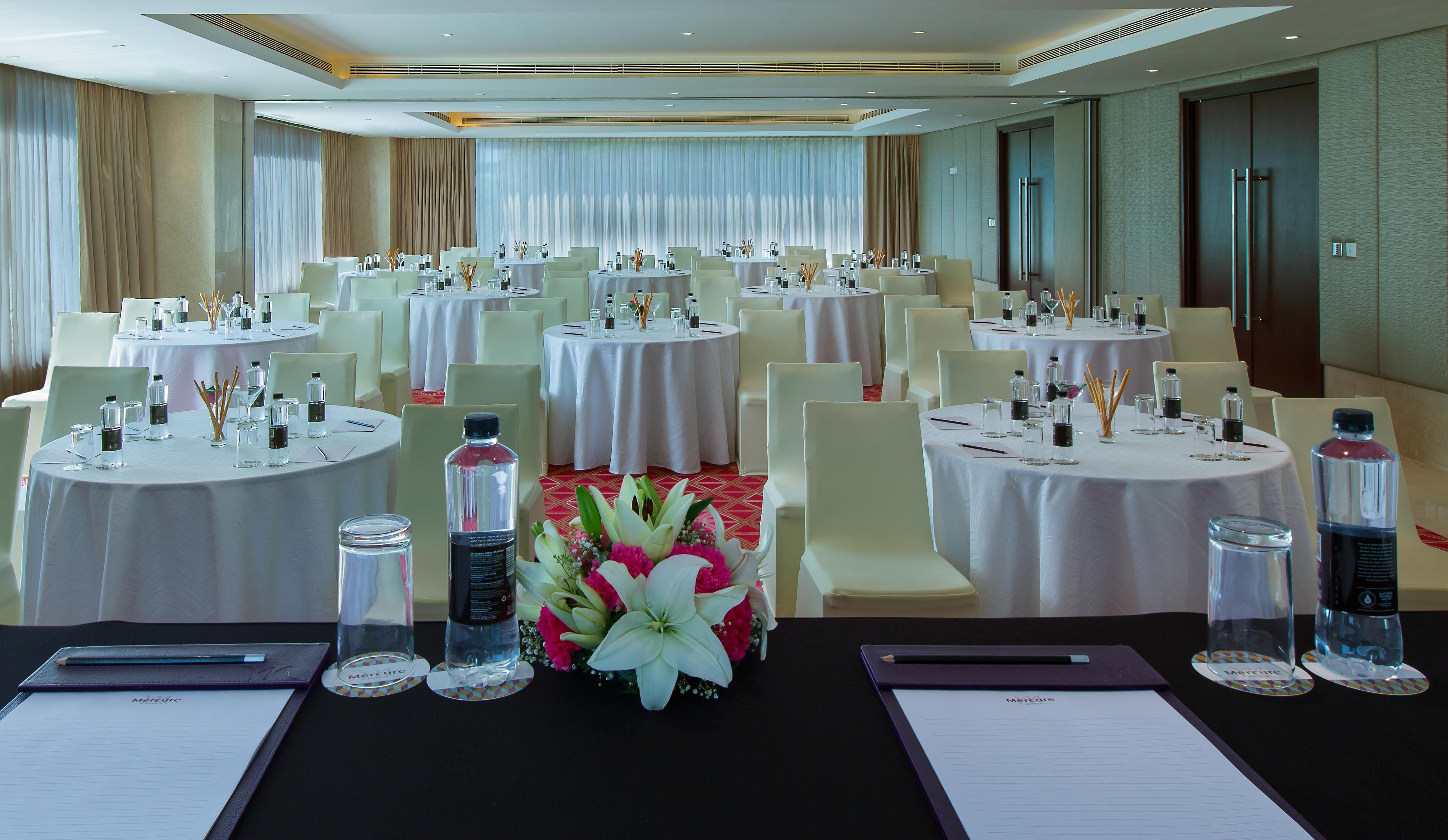 Mercure Hyderabad Kcp Banjara Hills, An Accor Hotel Εξωτερικό φωτογραφία Meeting room