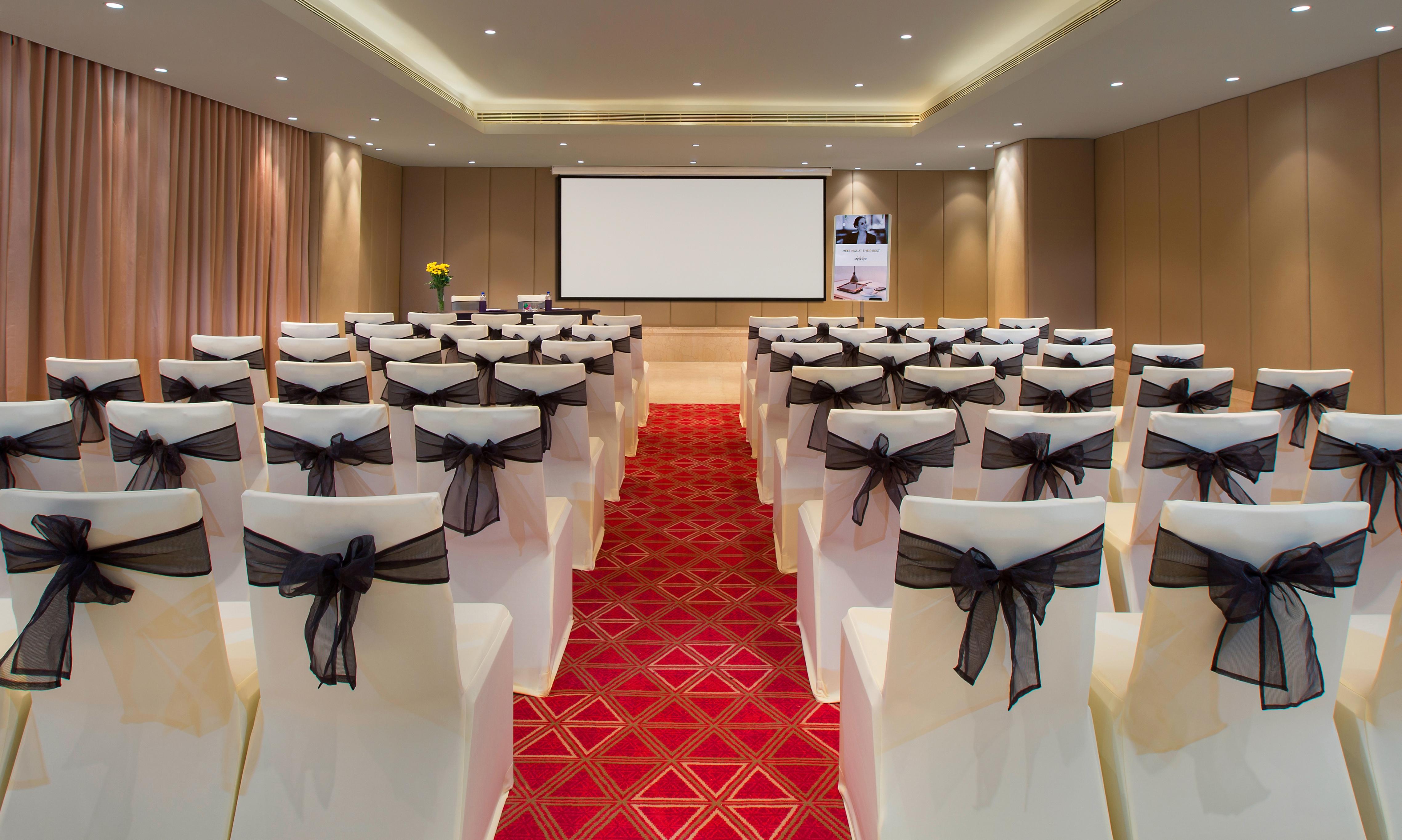 Mercure Hyderabad Kcp Banjara Hills, An Accor Hotel Εξωτερικό φωτογραφία Meeting room