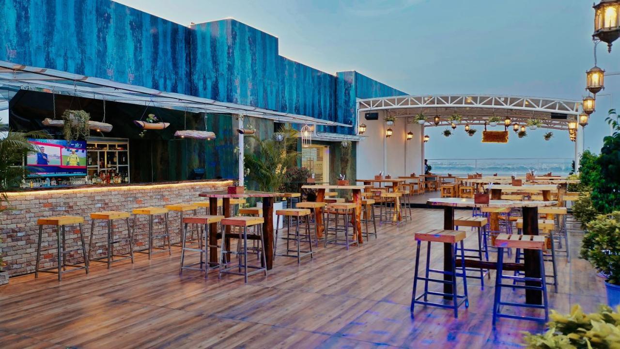 Mercure Hyderabad Kcp Banjara Hills, An Accor Hotel Εξωτερικό φωτογραφία Sky Bar