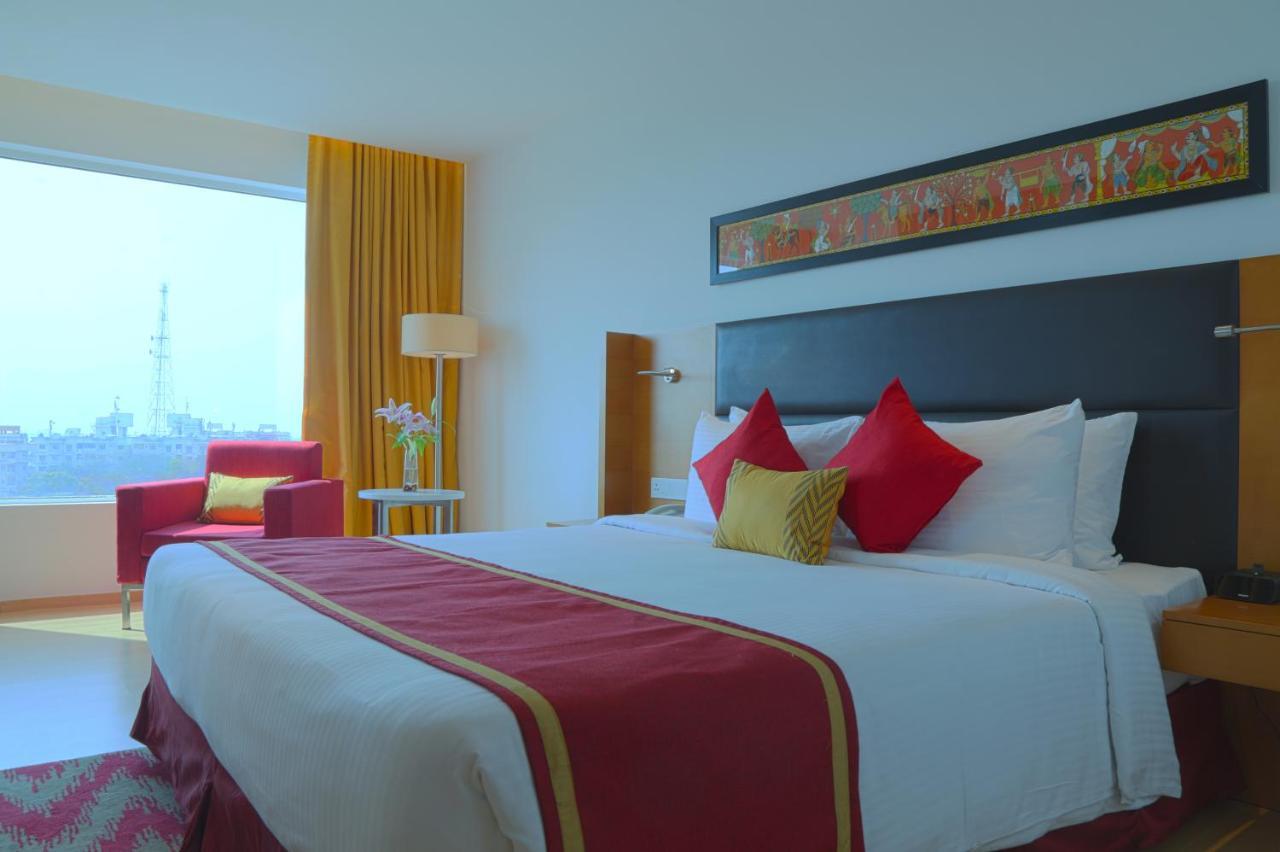 Mercure Hyderabad Kcp Banjara Hills, An Accor Hotel Εξωτερικό φωτογραφία A room at the hotel